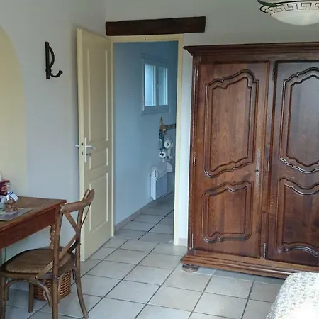 Le Mas Des Hirondelles Gasthuis