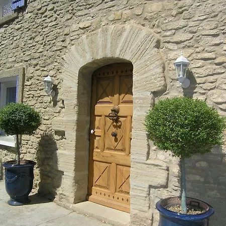 Le Mas Des Hirondelles Maison d'hôtes 3*